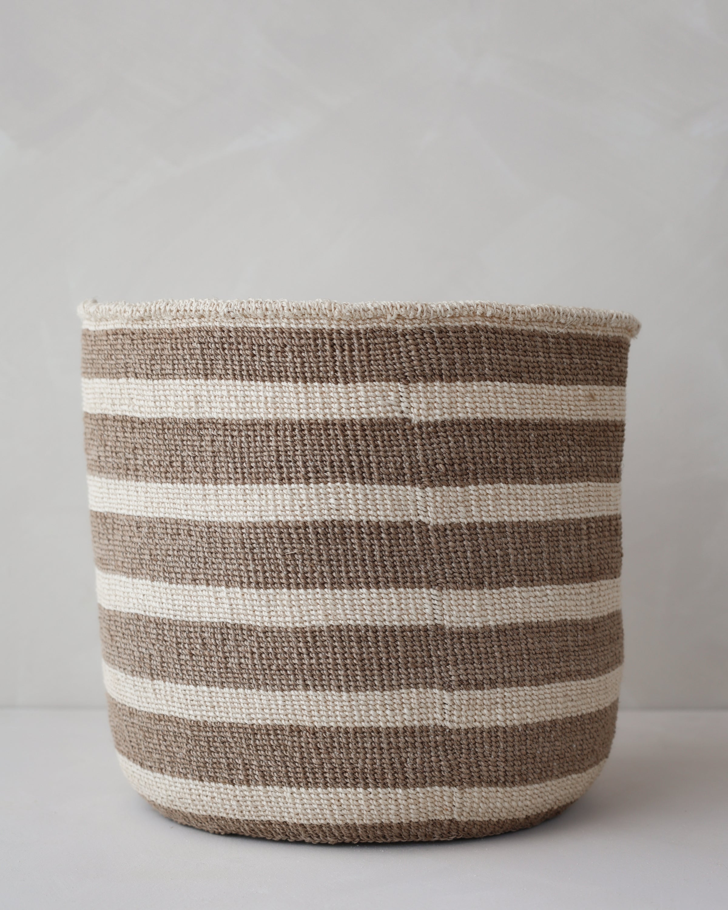 Sisal basket 10
