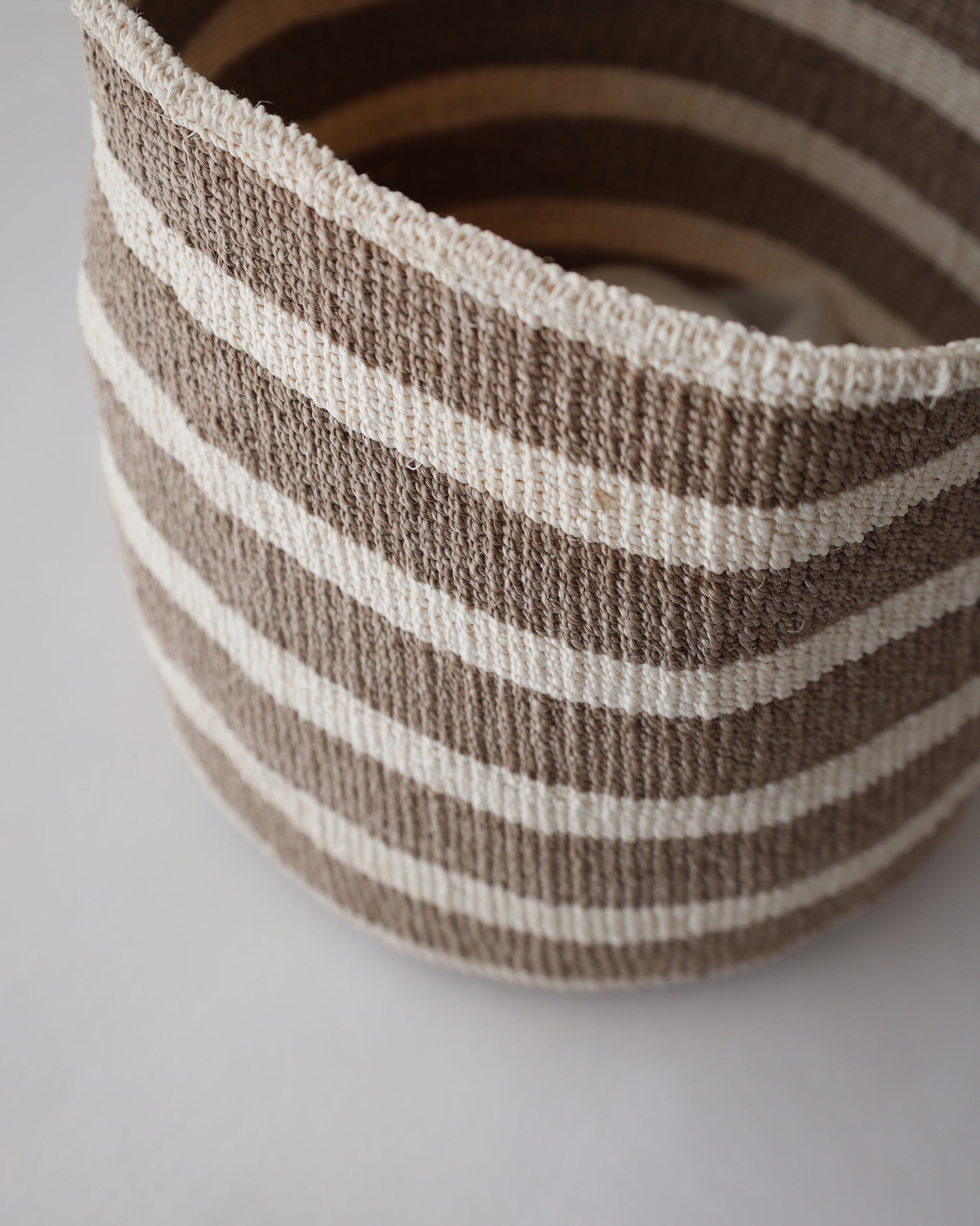 Sisal basket 10