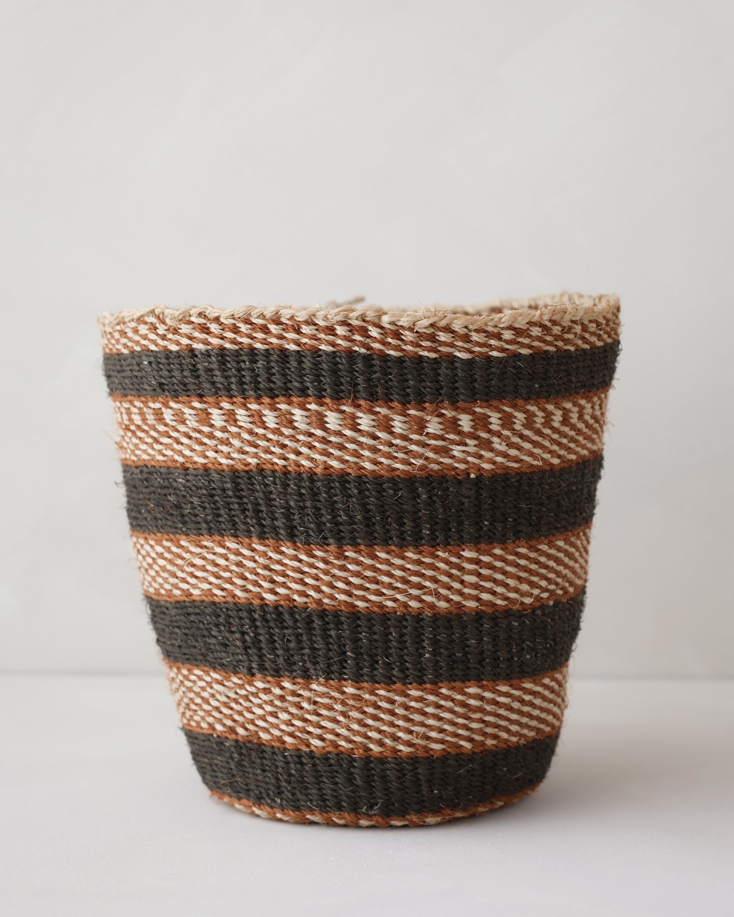 Sisal basket 01