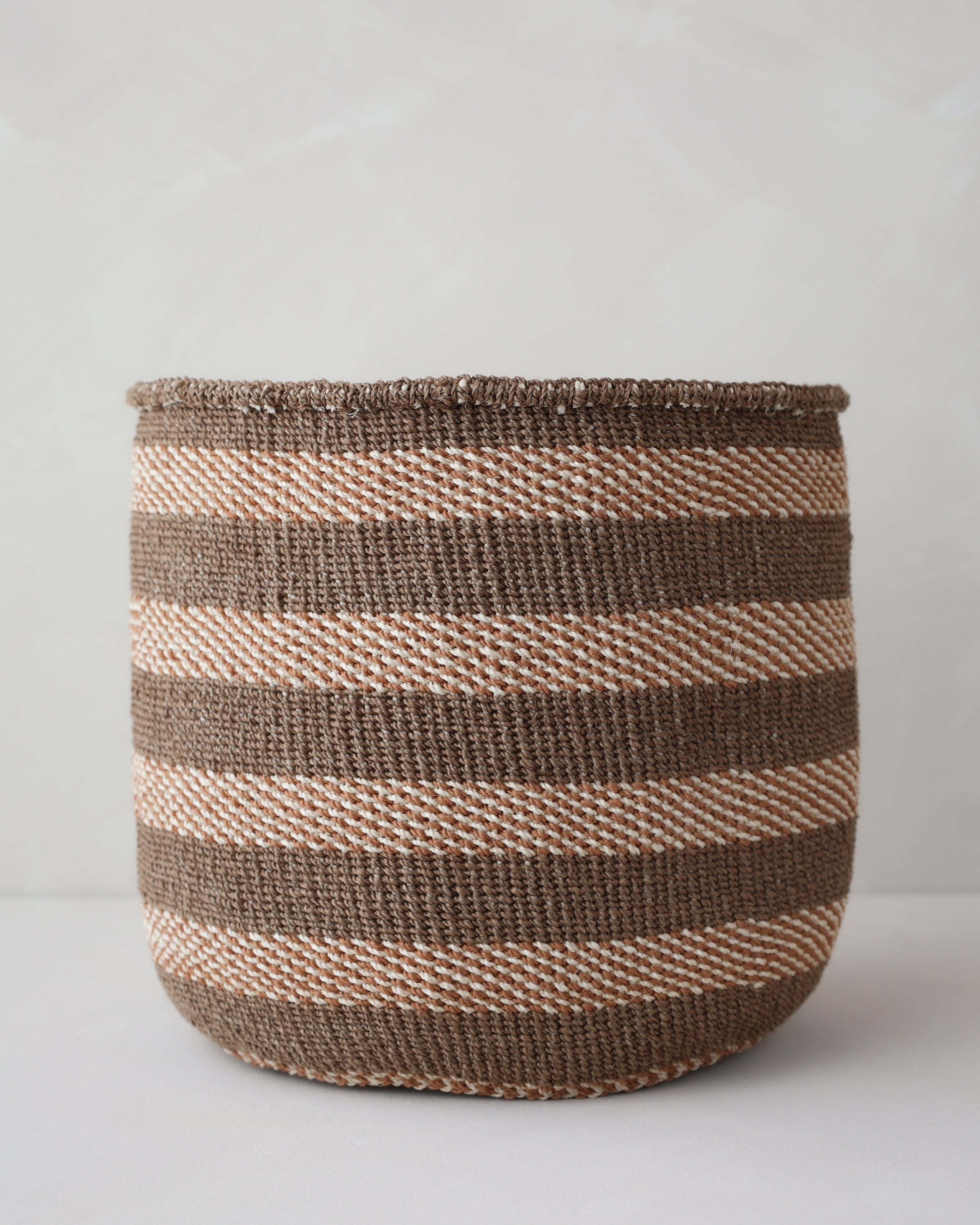 Sisal basket 09