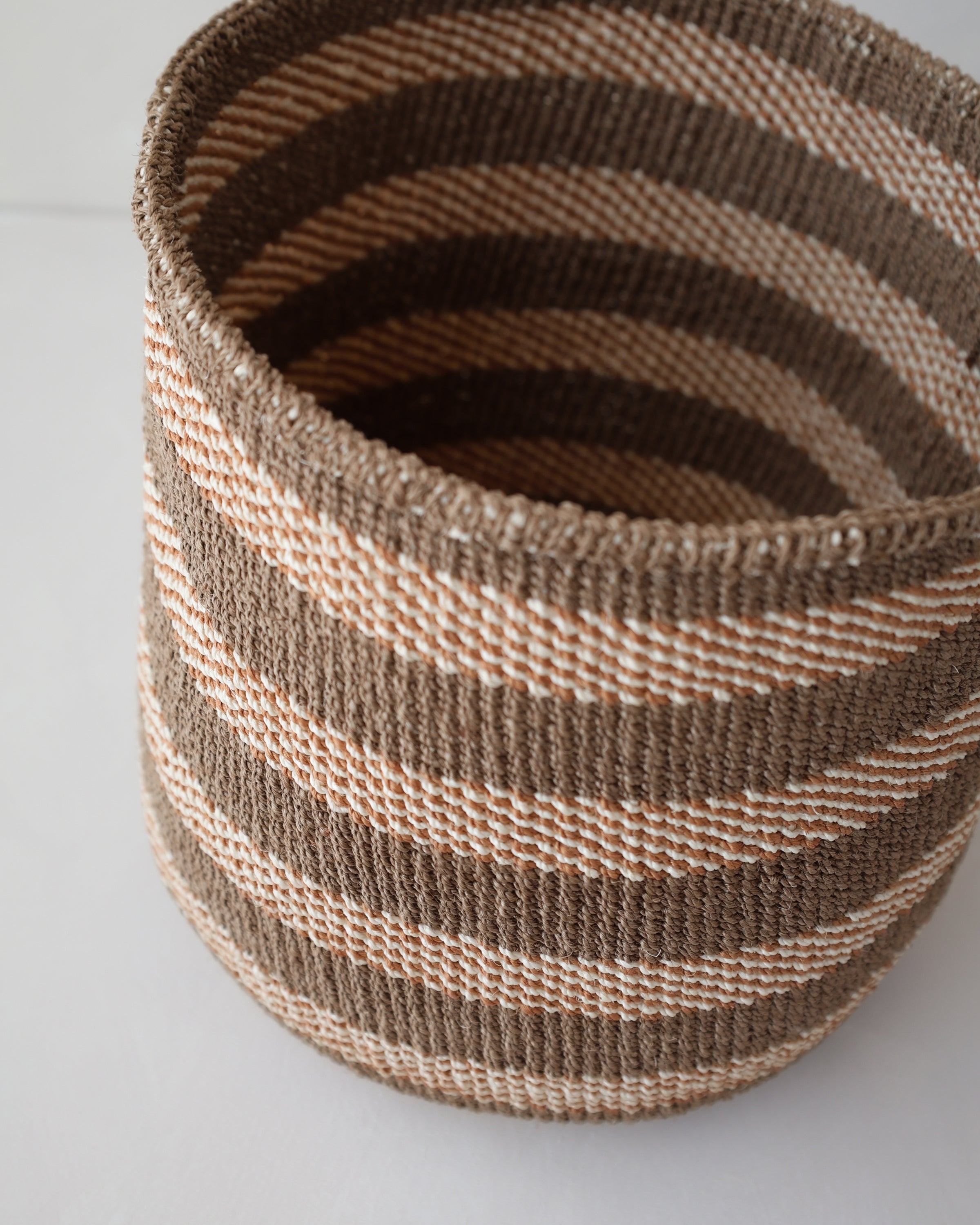 Sisal basket 09