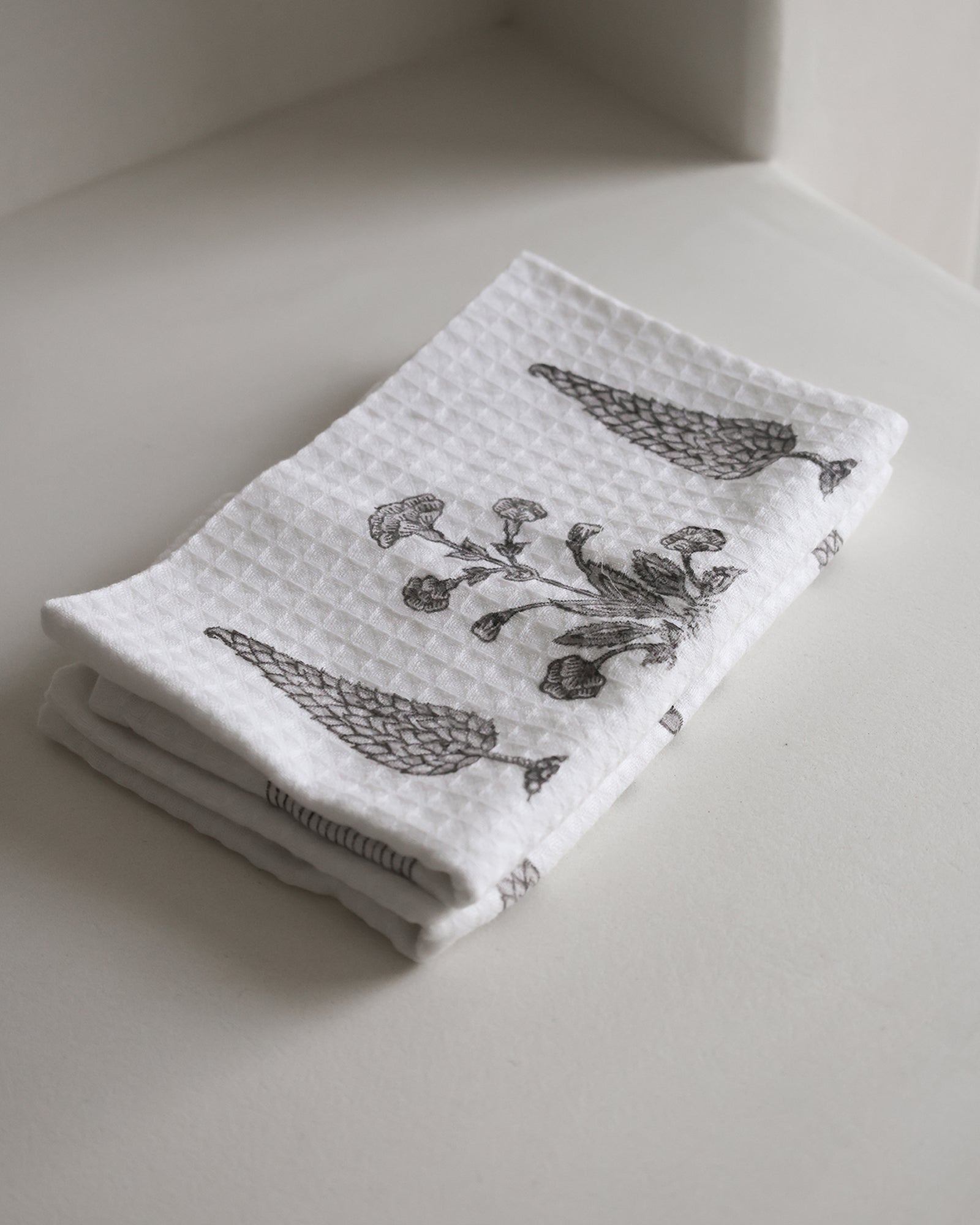 Mari Hand Towel