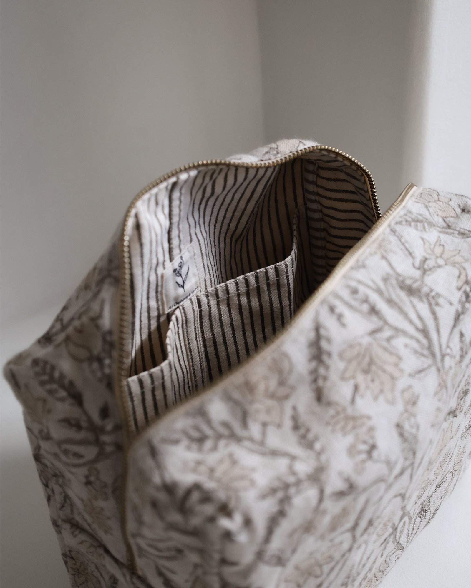Trellis Travel Pouch