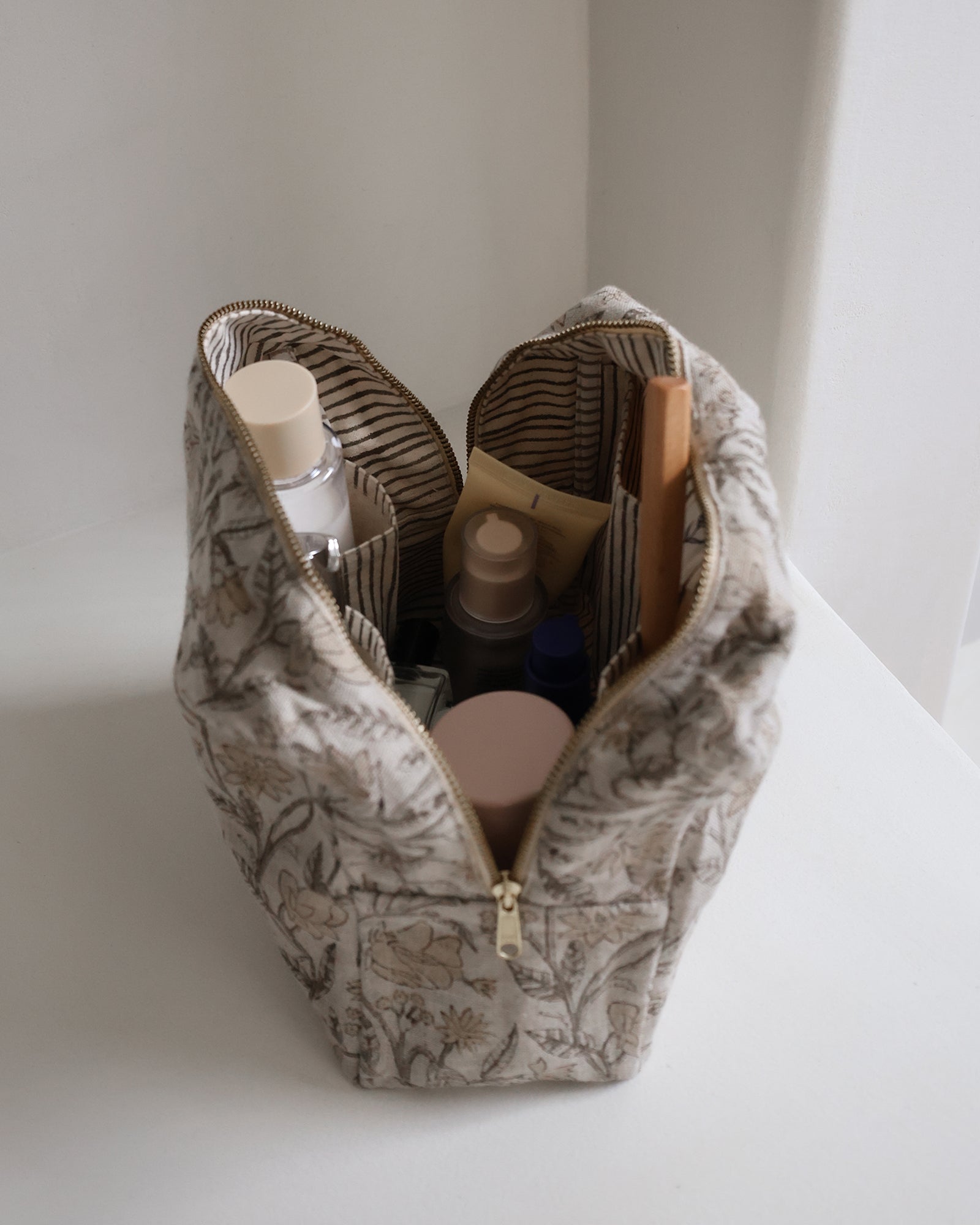 Trellis Travel Pouch