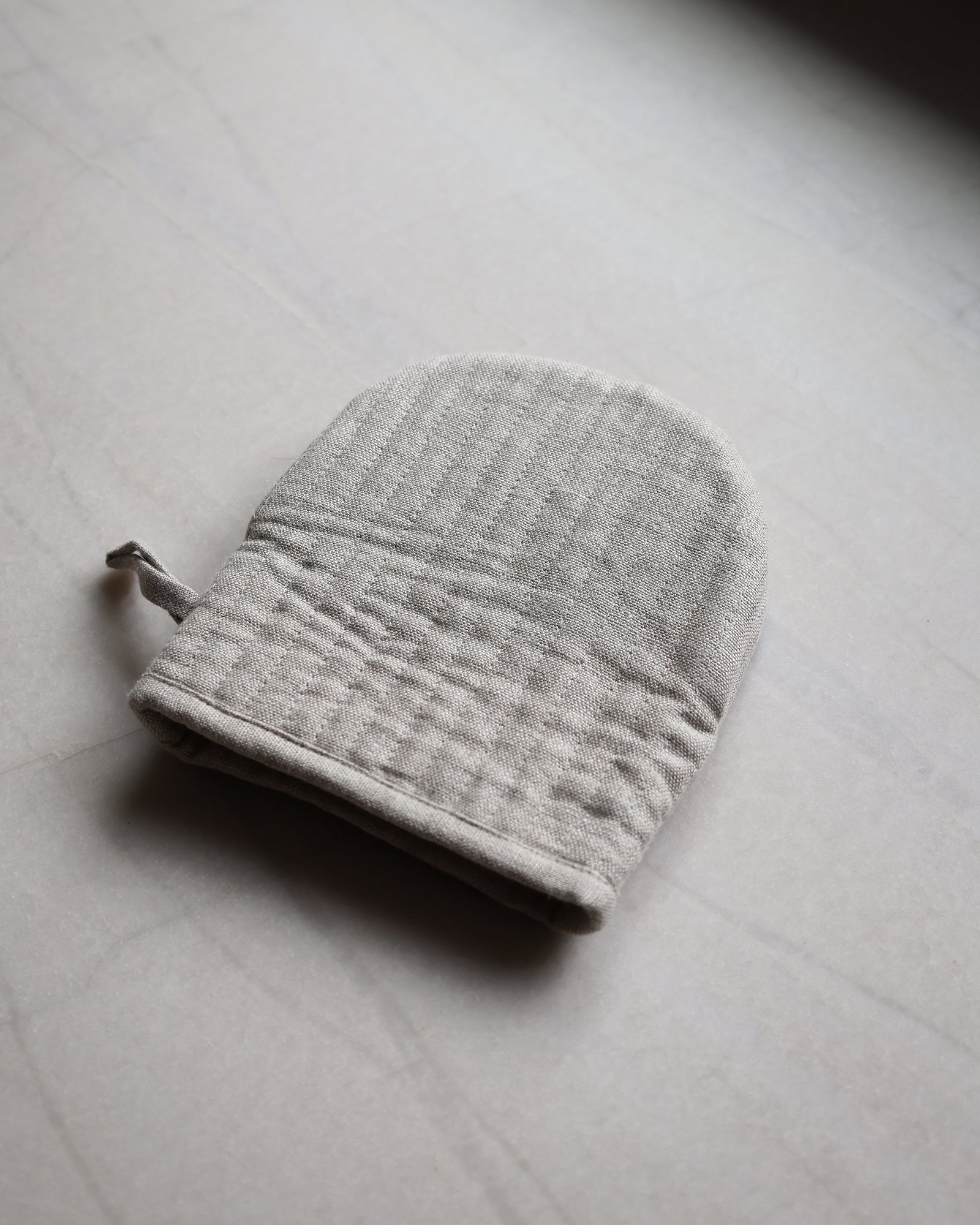 Aria oven mitt