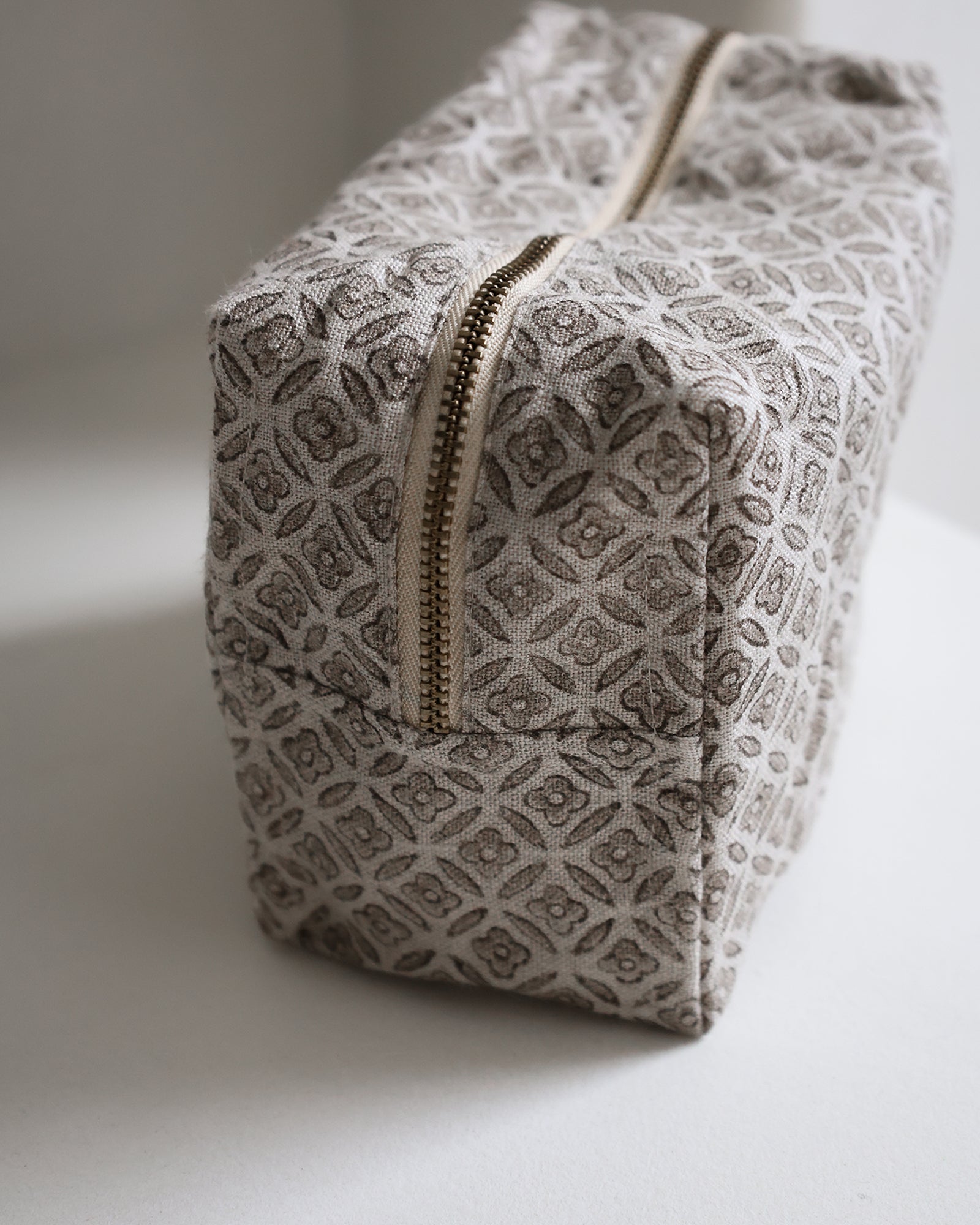Trellis Travel Pouch - Petite